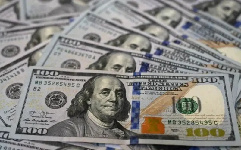 تراجع جديد سعر الدولار مقابل الجنيه في بنك مصر اليوم